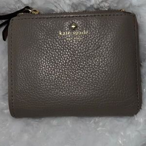 Kate Spade grey wallet